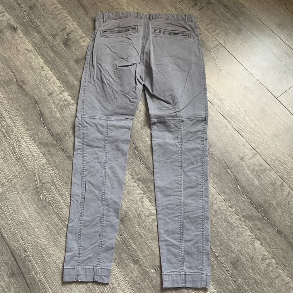 GAP - Picture 3 of 7